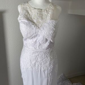 Women’s White Wedding Dress Size 10 NWOT